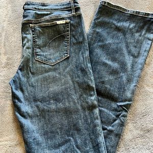 Joe’s Brand Distressed end Jeans